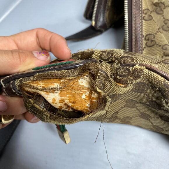 Gucci large Princy G print hobo bag. Tan canvas w brown leather. - Picture 5 of 6